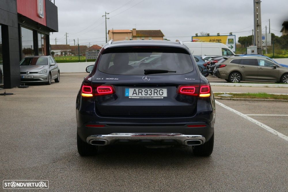 Mercedes-Benz GLC 300 de 4Matic - 11