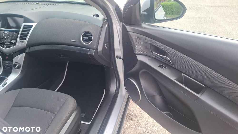 Chevrolet Cruze 1.4 T LT+ - 9