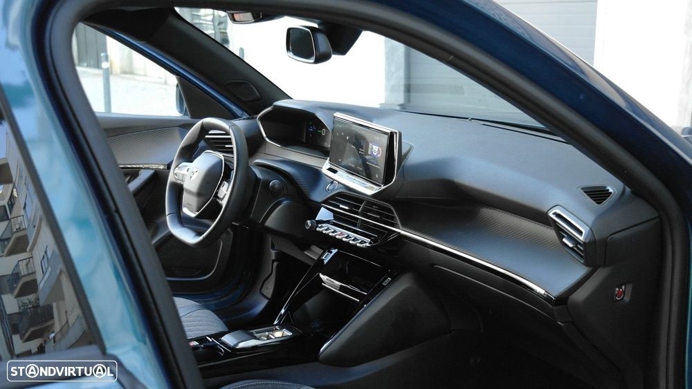 Peugeot e-2008 54 kWh Allure - 19