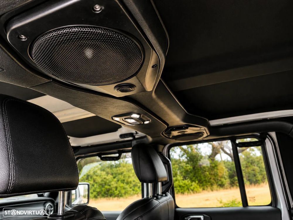 Jeep Gladiator 3.0 CRD Overland AT8 - 16