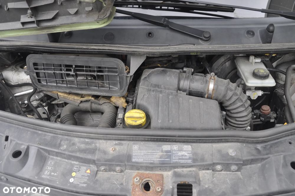 Renault Trafic - 32