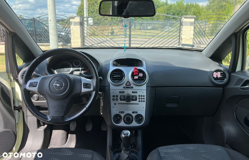 Opel Corsa - 10