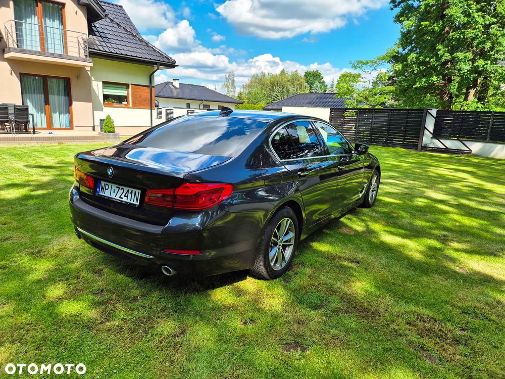 BMW Seria 5 520d xDrive Luxury Line - 6