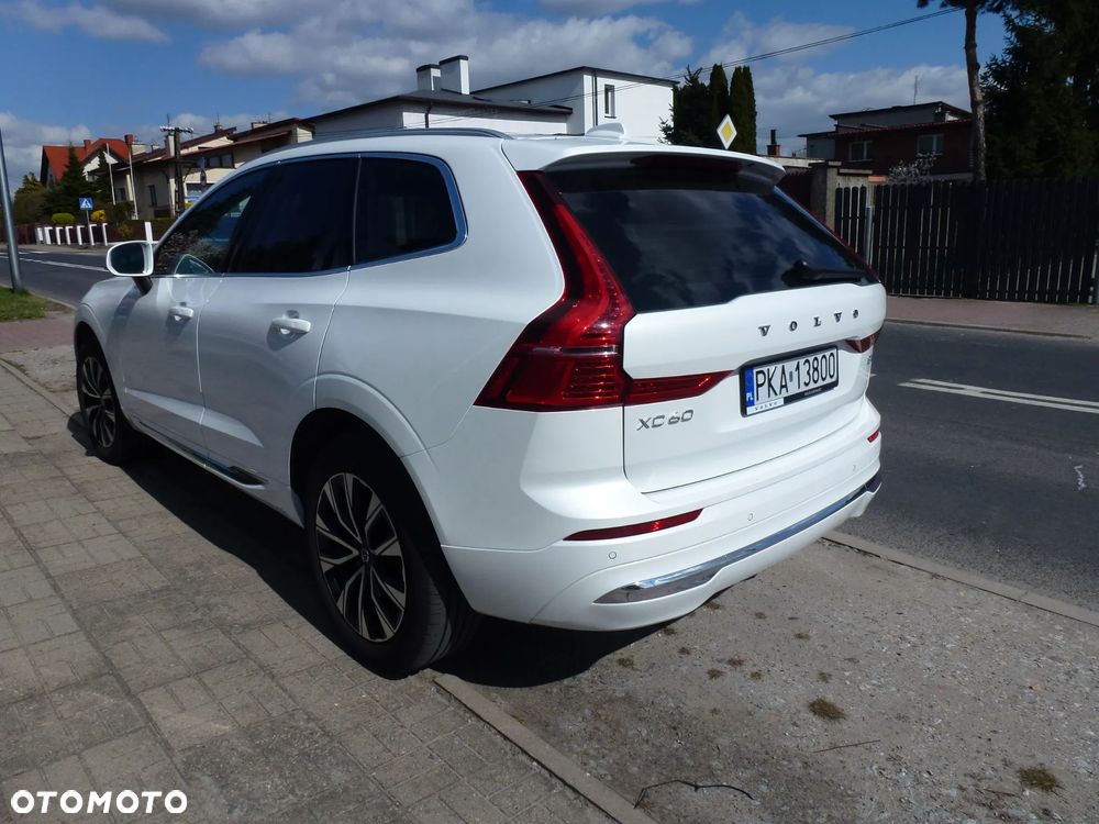 Volvo XC 60 B4 B Plus Bright - 3