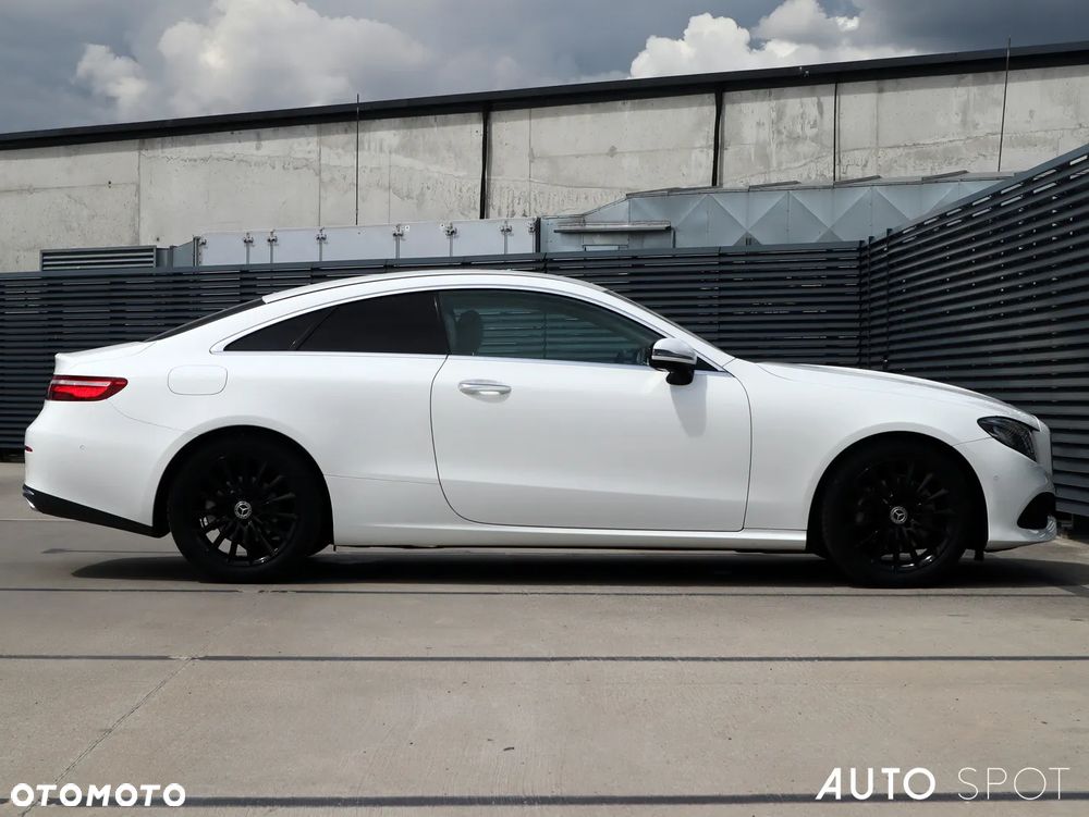 Mercedes-Benz Klasa E 220 d Coupe 9G-TRONIC - 9