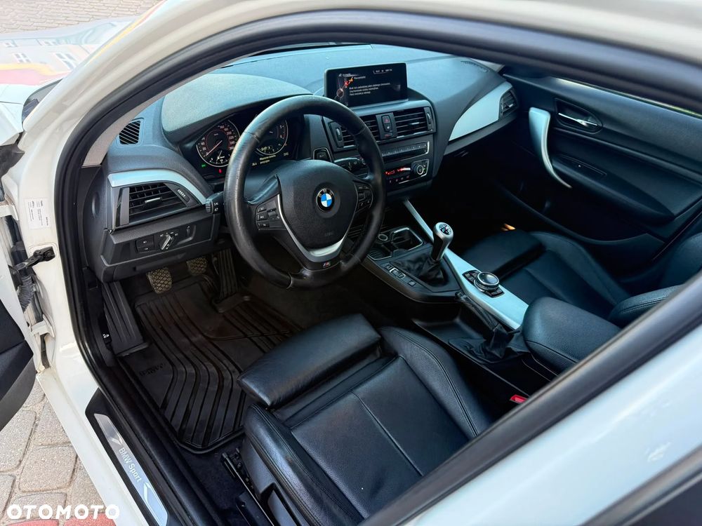 BMW Seria 1 120d BluePerformance Sport Line - 16