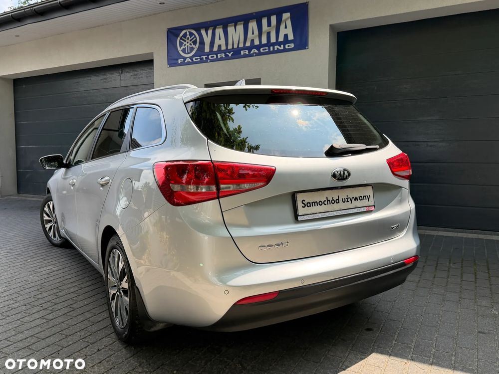 Kia Ceed 1.6 CRDi L Business Line - 14