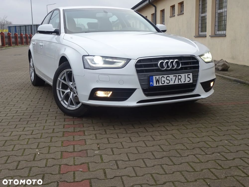 Audi A4 Limousine - 12