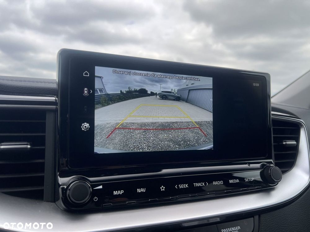 Kia Ceed - 24