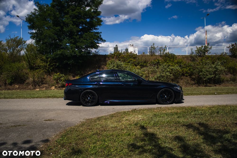 BMW Seria 5 M550i xDrive sport - 3