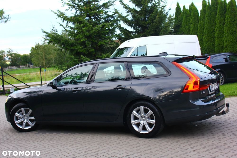 Volvo V90 D3 Momentum - 16