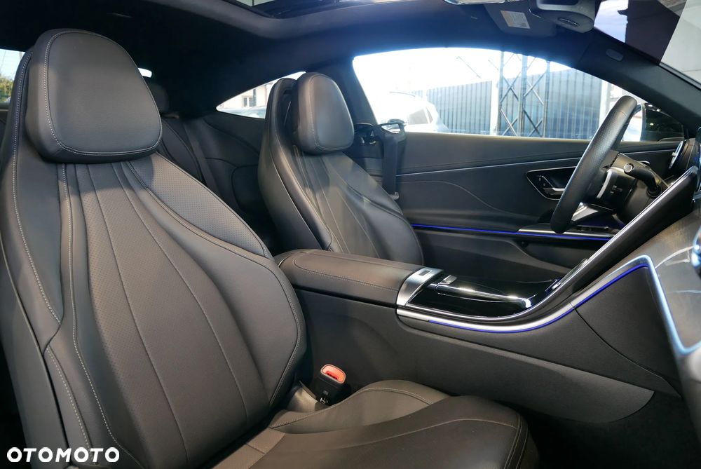 Mercedes-Benz CLE - 11