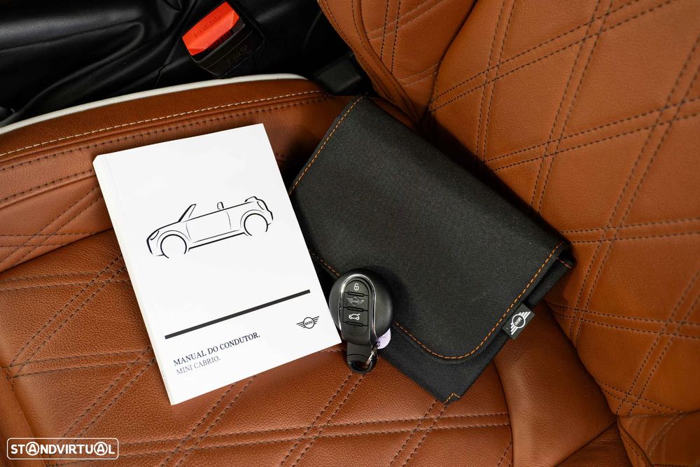 MINI Cabrio Cooper Premium Extra Classic Auto - 56