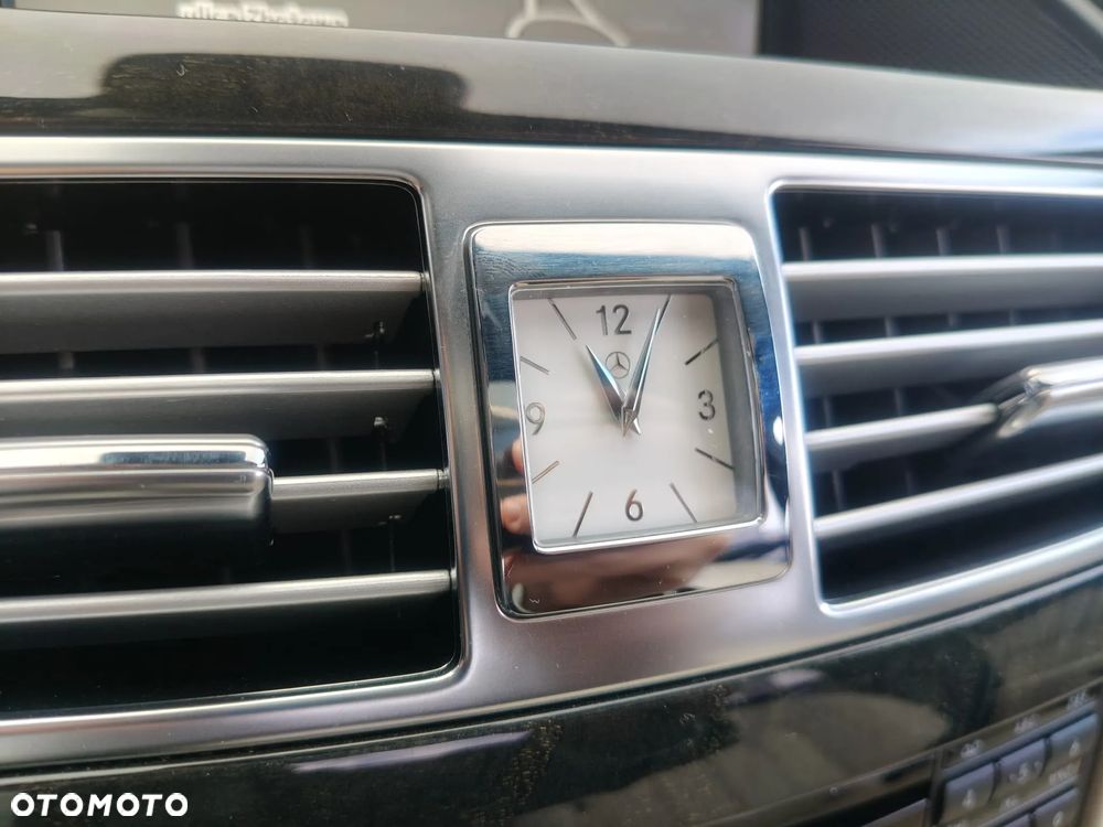 Mercedes-Benz CLS 500 4-Matic 7G-TRONIC - 26