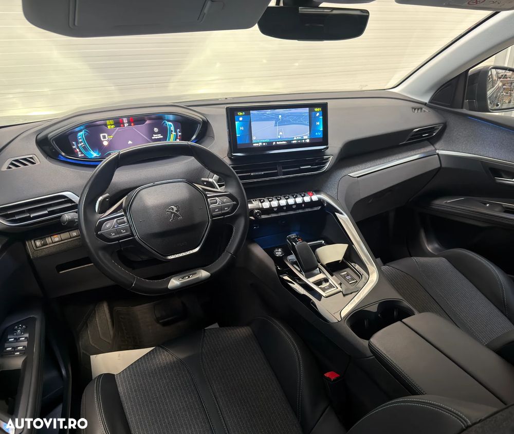 Peugeot 3008 Plug-In Hybrid 225 e-EAT8 GT - 16