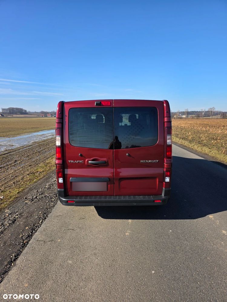 Renault Trafic 2.0 dCi - 8