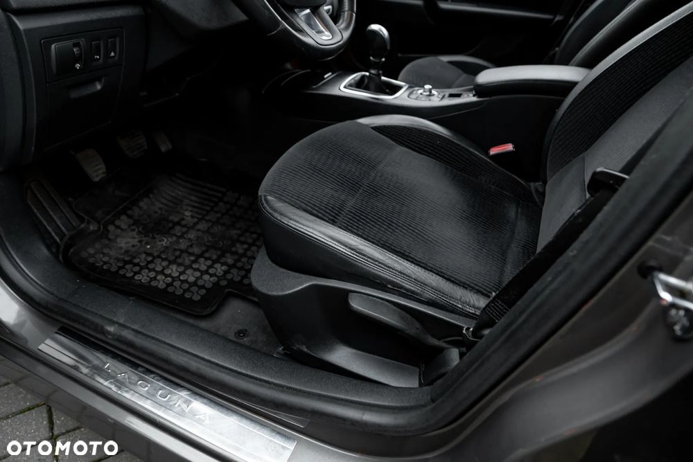 Renault Laguna 2.0 DCi FAP Expression - 17