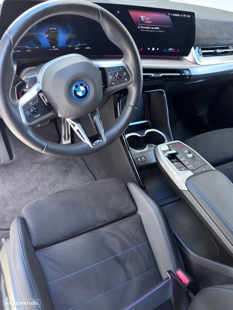 BMW iX2 eDrive20 Pack Desportivo M Pro - 10