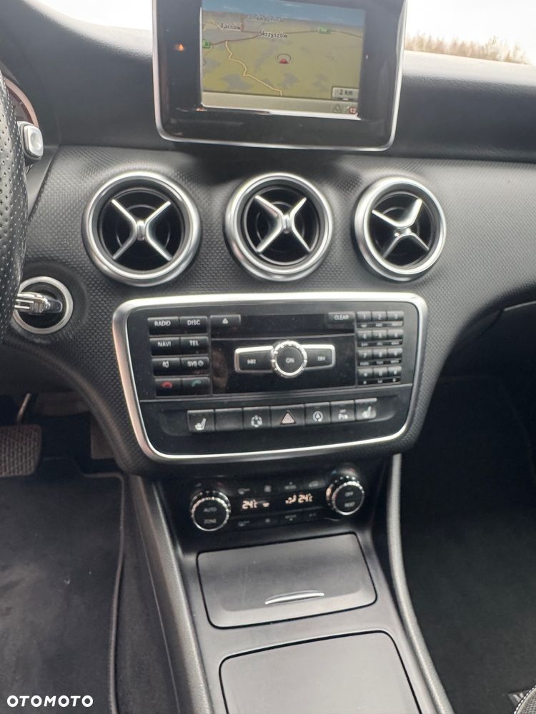 Mercedes-Benz Klasa A 180 (BlueEFFICIENCY) 7G-DCT Urban - 18