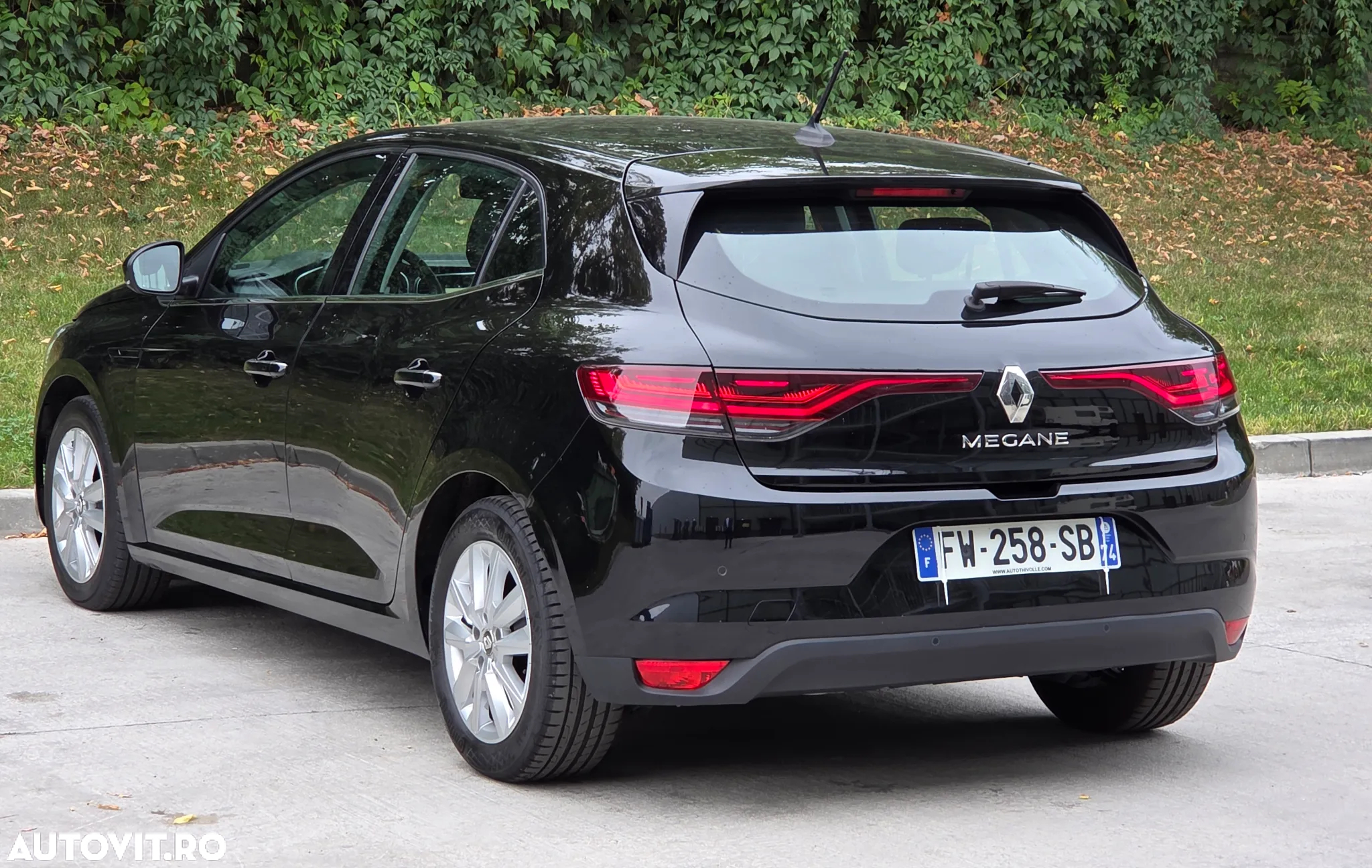 Renault Megane Grandtour BLUE dCi 115 BUSINESS EDITION - 13