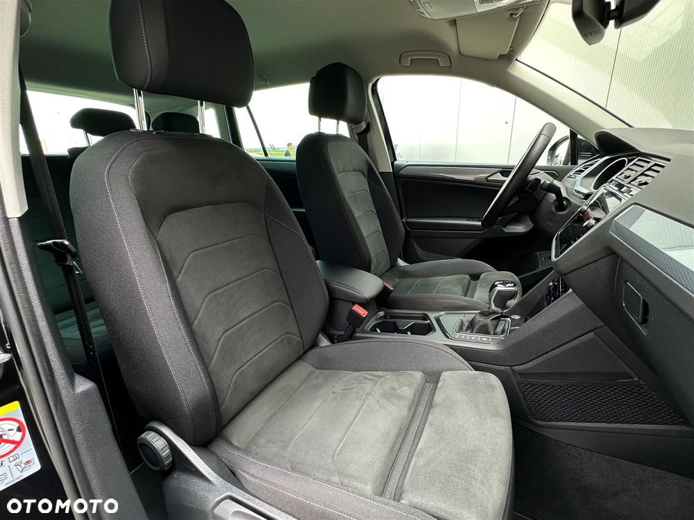 Volkswagen Tiguan 1.5 TSI EVO Comfortline DSG - 27