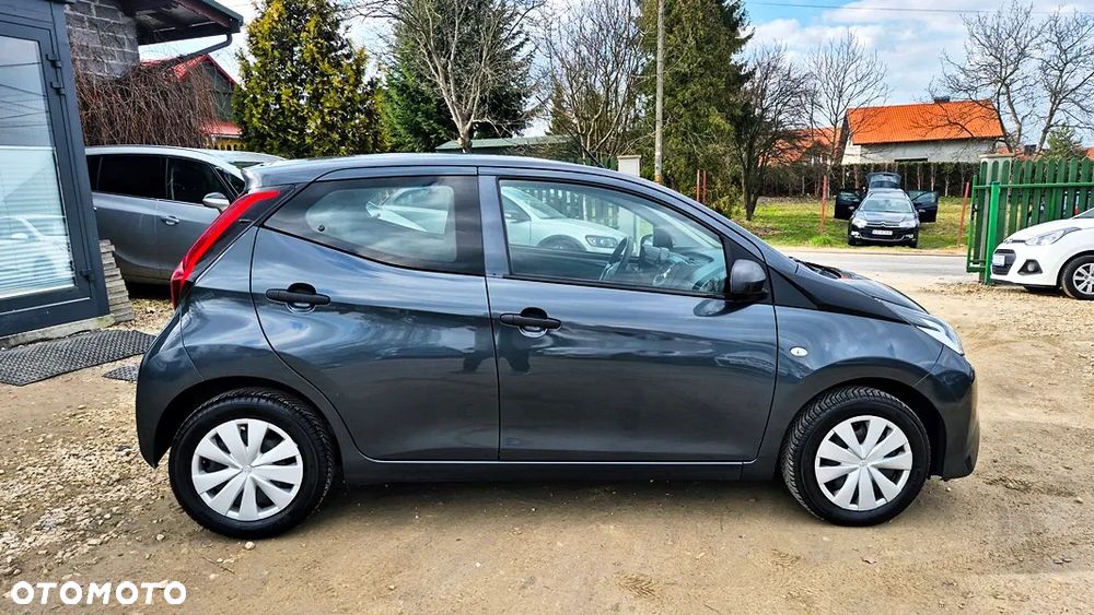 Toyota Aygo x-final - 11