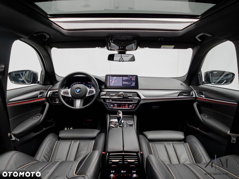 BMW Seria 5 540i xDrive - 13