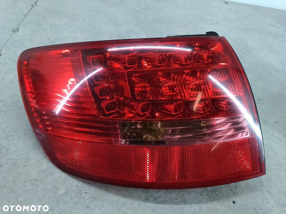 LAMPA TYLNA LEWA AUDI A6 C6 89037044 VALEO KOMBI - 1
