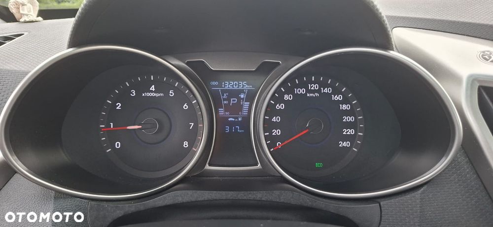 Hyundai Veloster 1.6 DCT Premium - 18