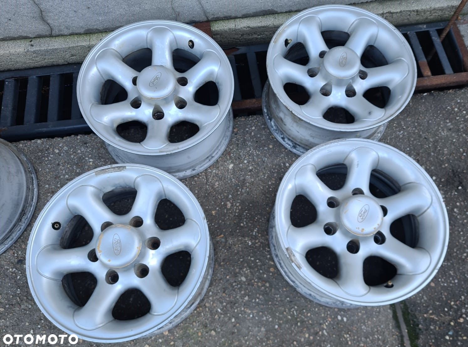 FELGA 15' FORD MAVERICK I TERRANO II - 1