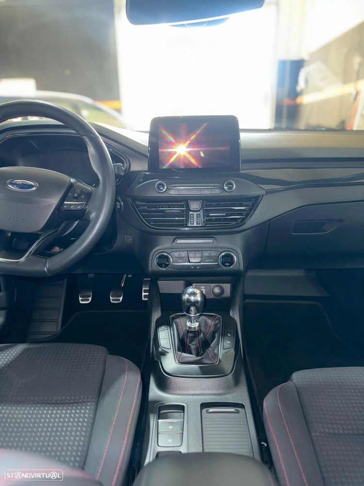 Ford Focus 1.0 EcoBoost ST-Line - 7