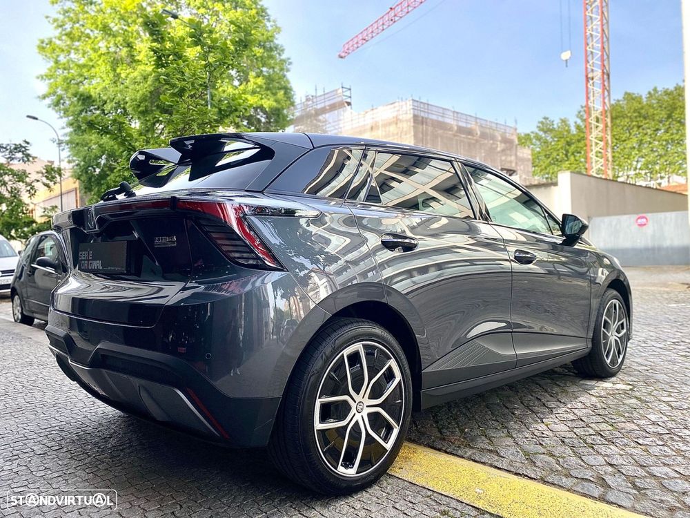 MG MG4 64 kWh Luxury - 6