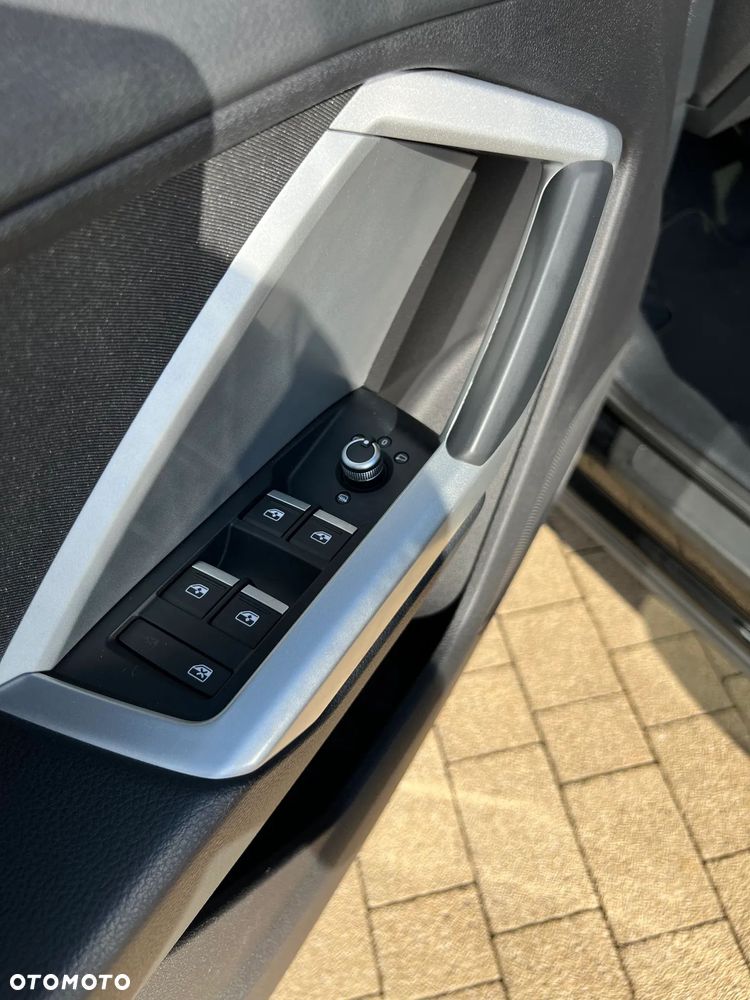 Audi Q3 35 TFSI S tronic - 17