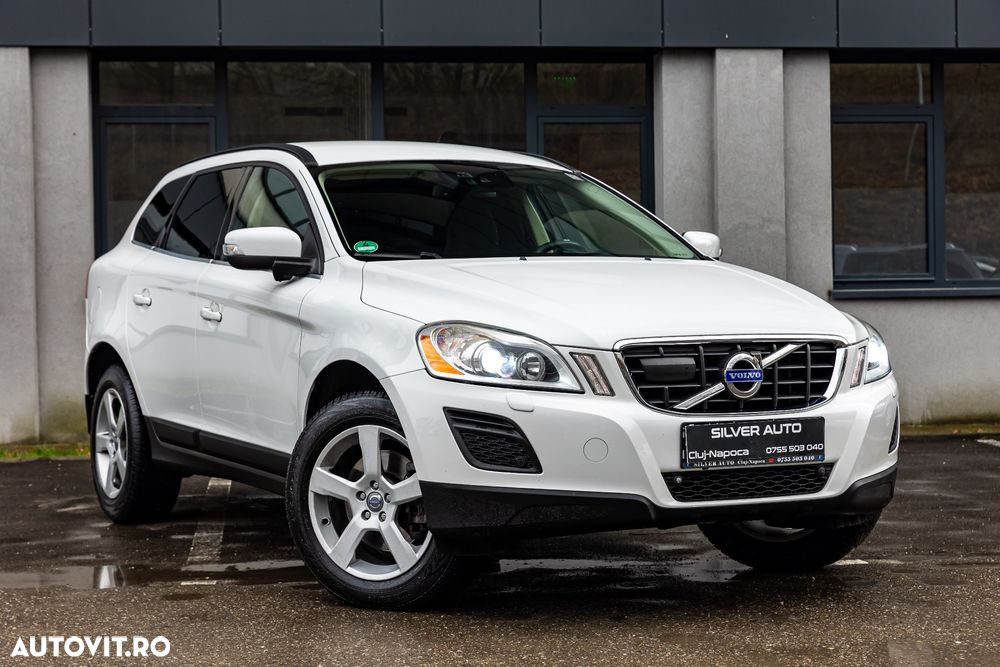 Volvo XC 60 D4 AWD Geartronic Summum - 2