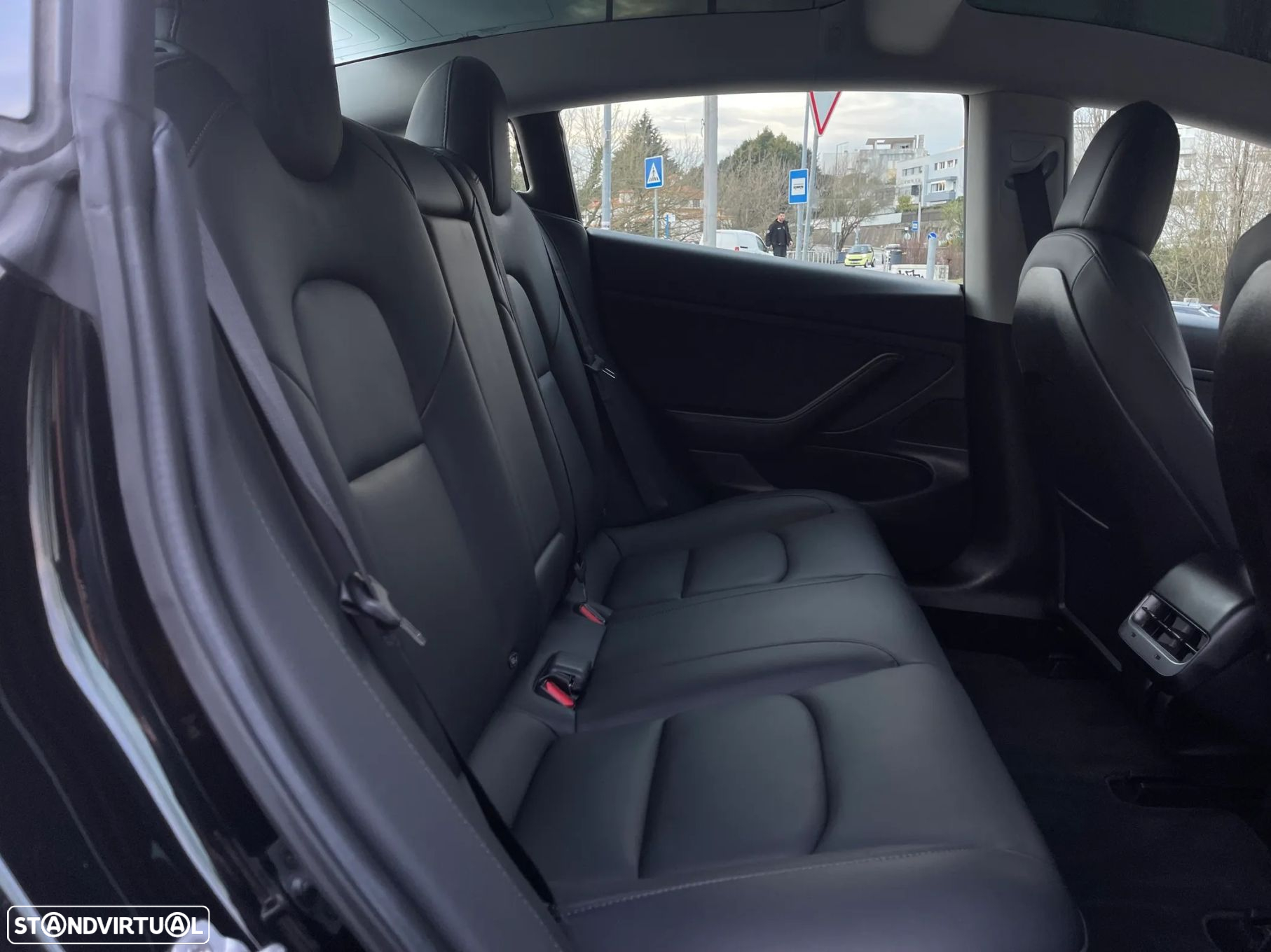 Tesla Model 3 Standard Range Plus RWD - 42