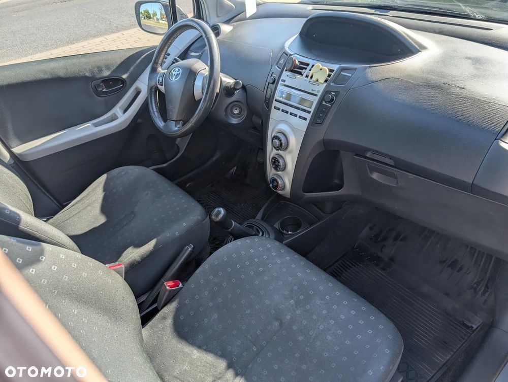 Toyota Yaris 1.3 Luna A/C - 7