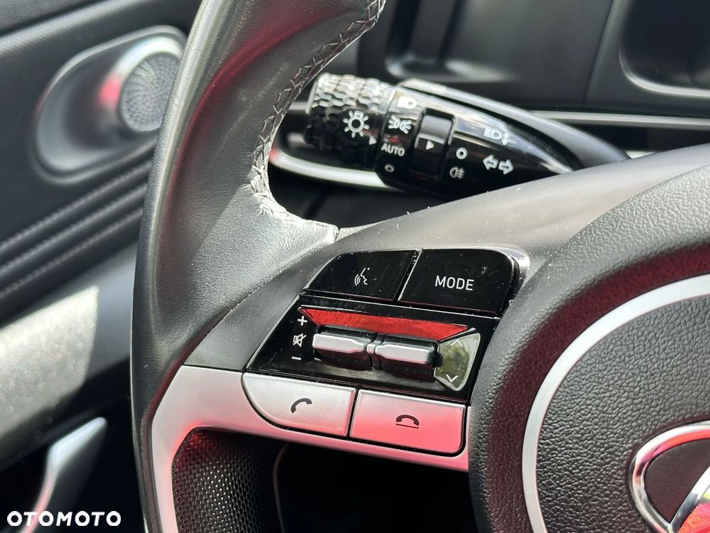 Hyundai Elantra 1.6 Modern CVT - 18