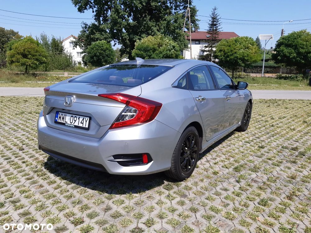 Honda Civic 1.5 i-VTEC Turbo CVT Elegance - 21