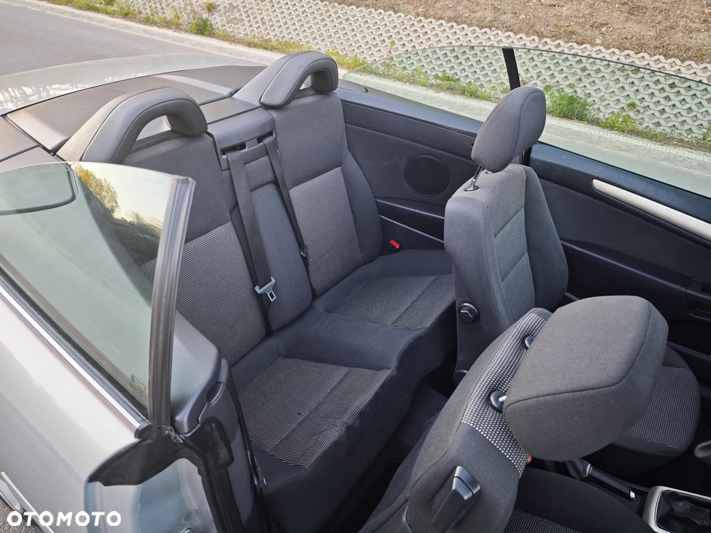 Opel Astra 1.6 Cosmo - 11
