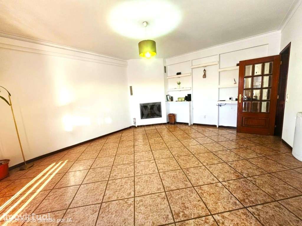 Apartamento T3 Duplex com Terraço, localizado em Abraveses - Grande imagem: 2/20