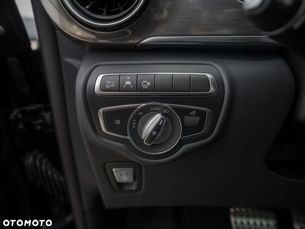 Mercedes-Benz Klasa V 300 d 4-Matic Exclusive 9G-Tronic (d³ugi) - 19