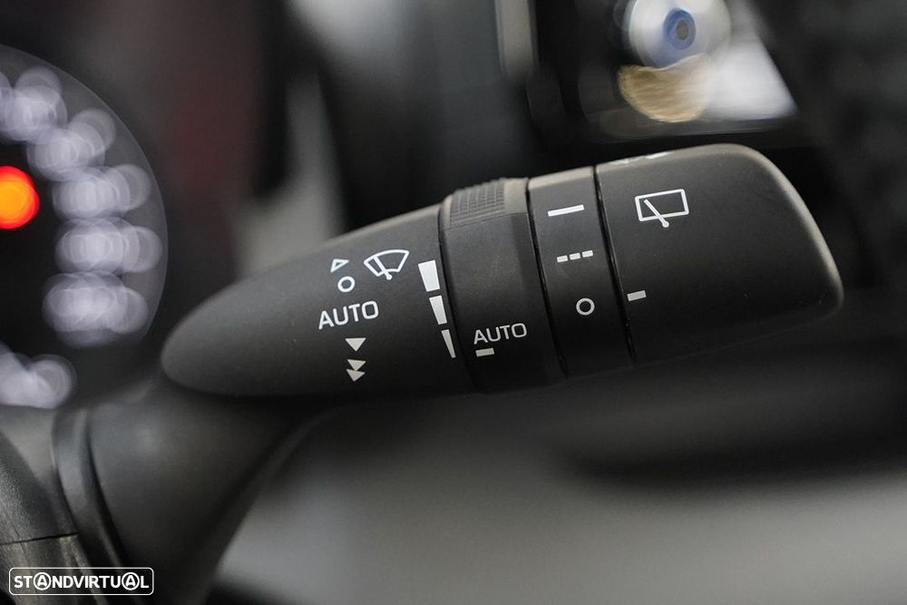 Toyota Yaris 1.0 VVT-i Comfort Plus - 17