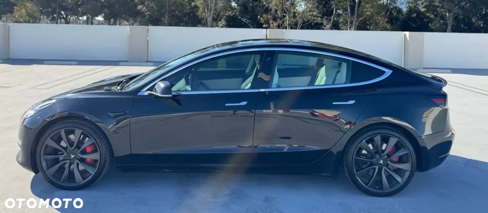 Tesla Model 3 Langstreckenbatterie Allradantrieb Dual Motor Performance - 5