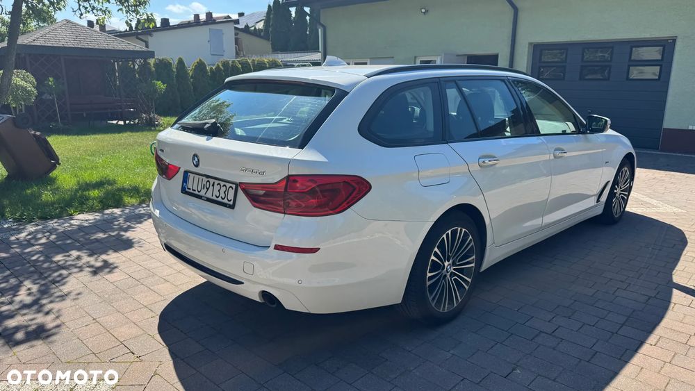 BMW Seria 5 520d xDrive Sport Line sport - 10