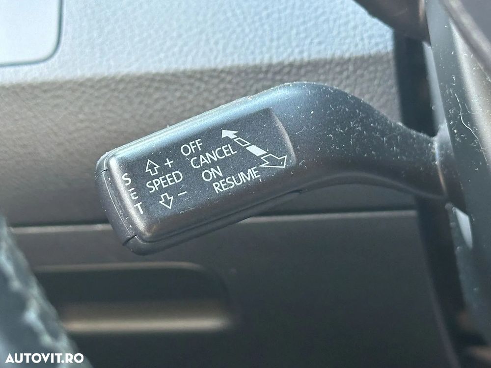 Volkswagen Passat - 22