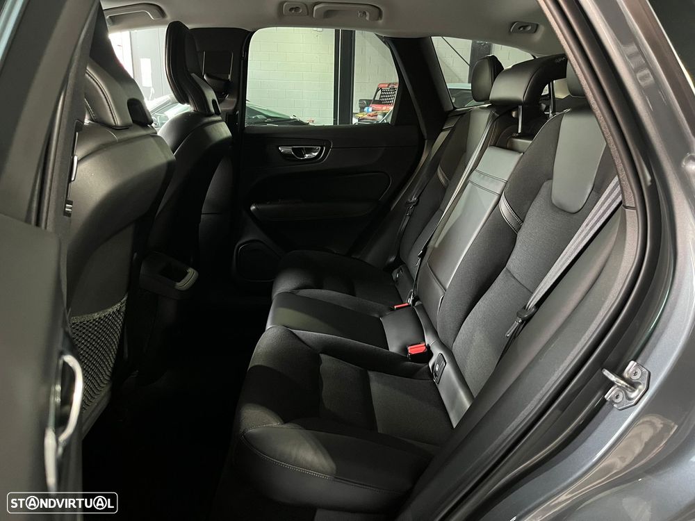 Volvo XC 60 2.0 D4 Momentum Plus - 13