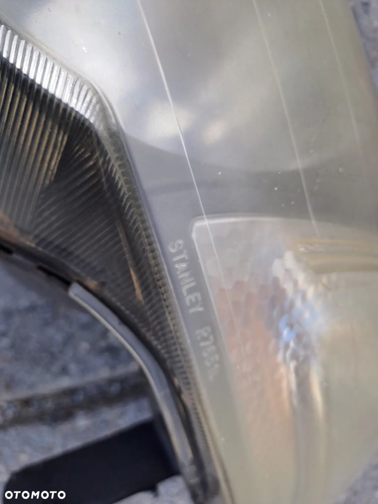 Honda HR-V 1998-2005r. I lampy przednie EU - 7