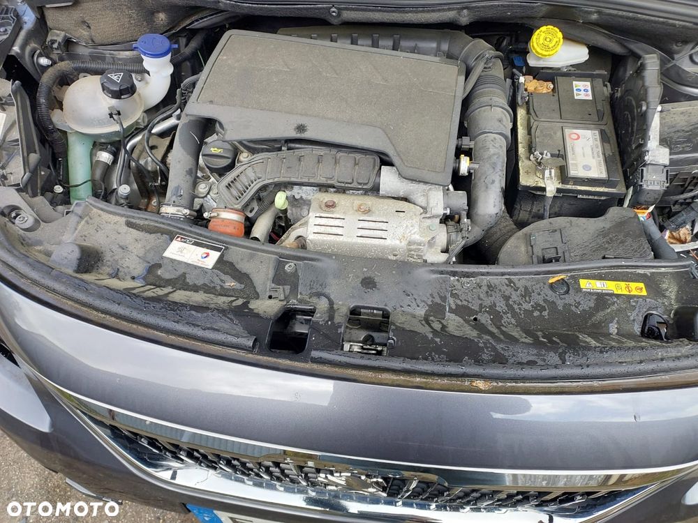 Peugeot 2008 - 10