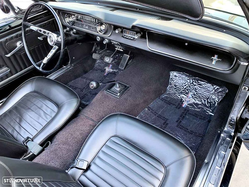 Ford Mustang - 24