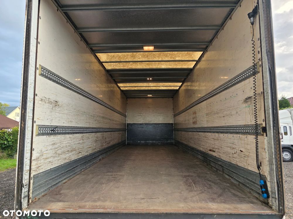 Renault Midlum 240 DXI - 40